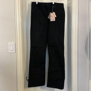 NYDJ - not your daughters jeans- NWT- size 8. Black Barbara Bootcut
